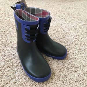 Kamik rain boots